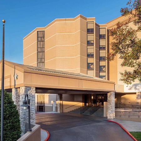 Sonesta Hotel Houston Iah Airport Экстерьер фото