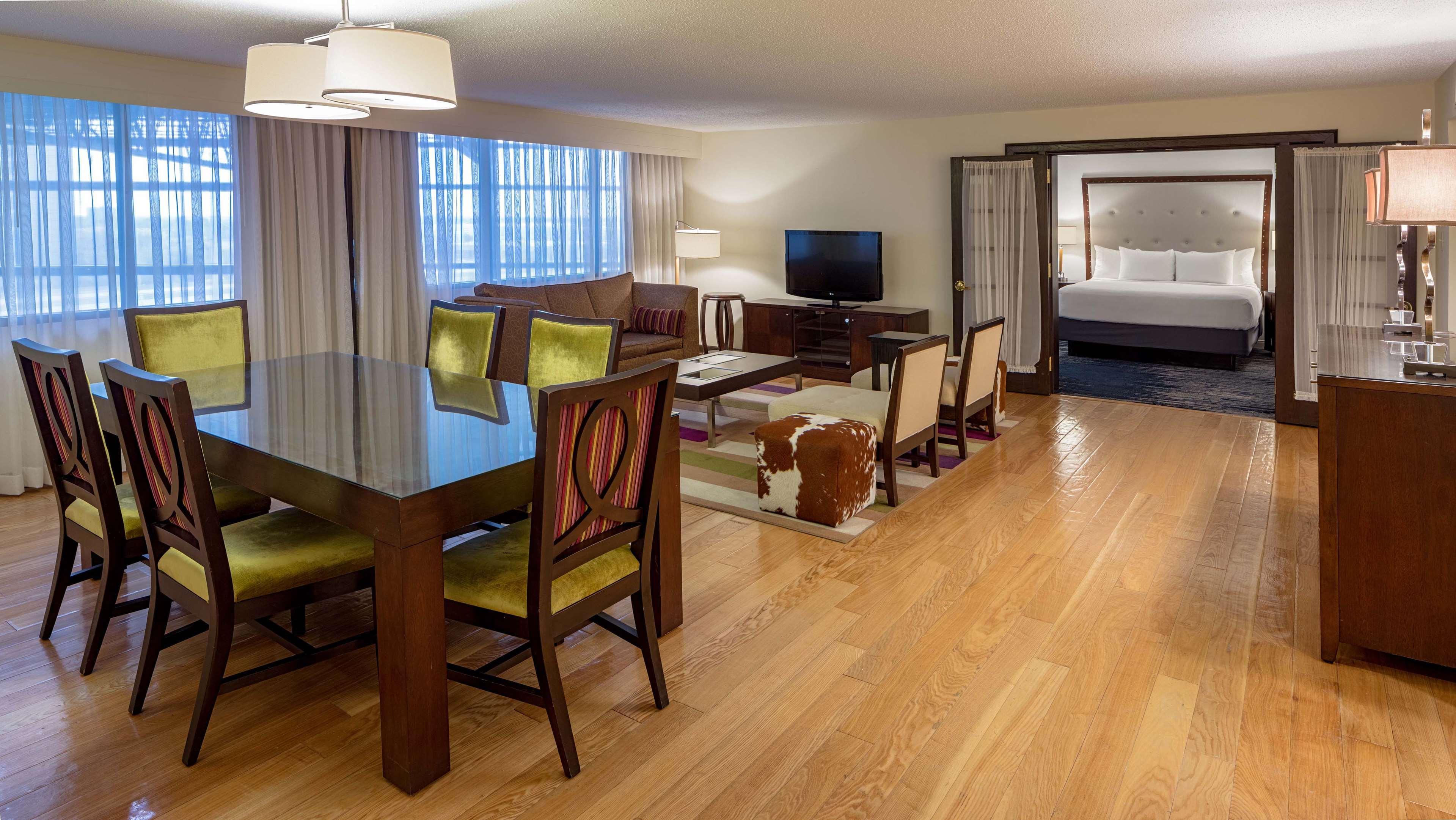 Sonesta Hotel Houston Iah Airport Экстерьер фото