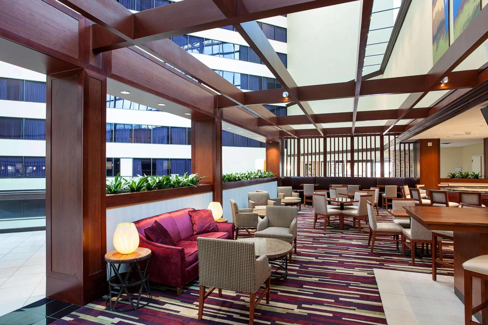 Sonesta Hotel Houston Iah Airport Экстерьер фото