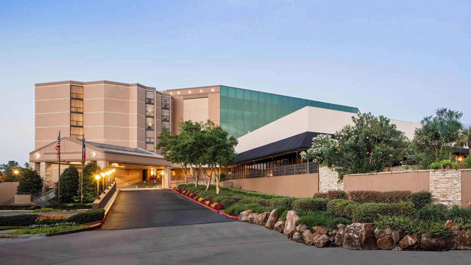 Sonesta Hotel Houston Iah Airport Экстерьер фото