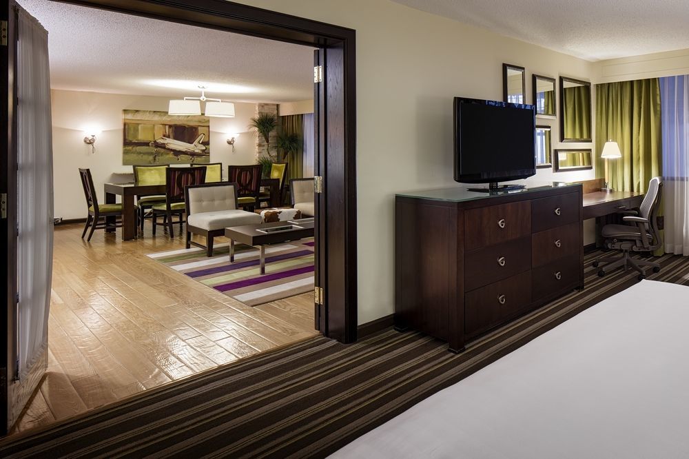 Sonesta Hotel Houston Iah Airport Экстерьер фото