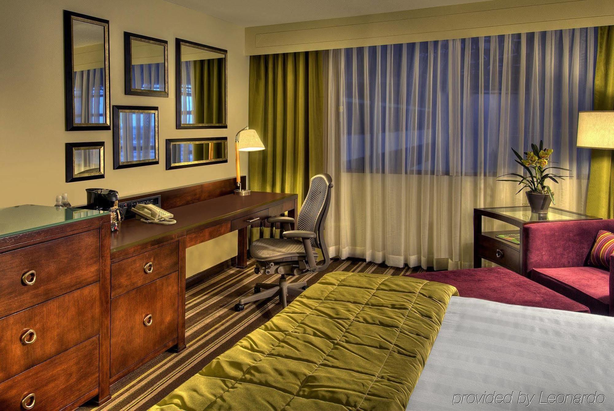 Sonesta Hotel Houston Iah Airport Номер фото