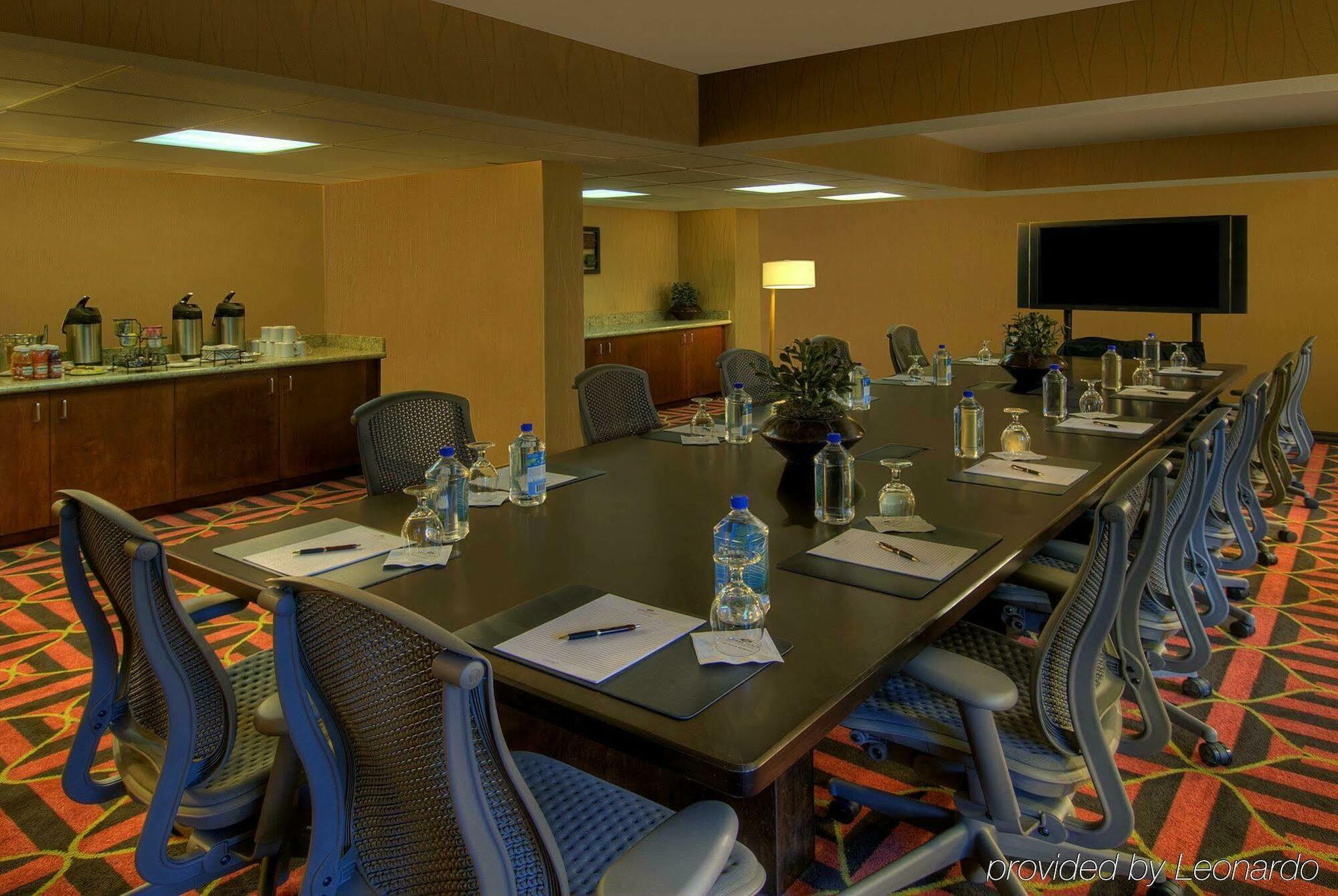 Sonesta Hotel Houston Iah Airport Бизнес фото